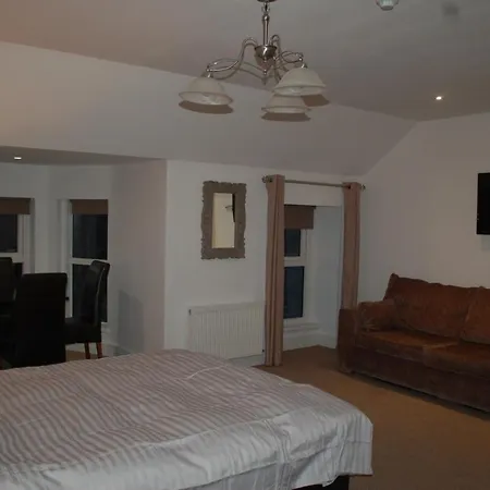 The Landmark 3*